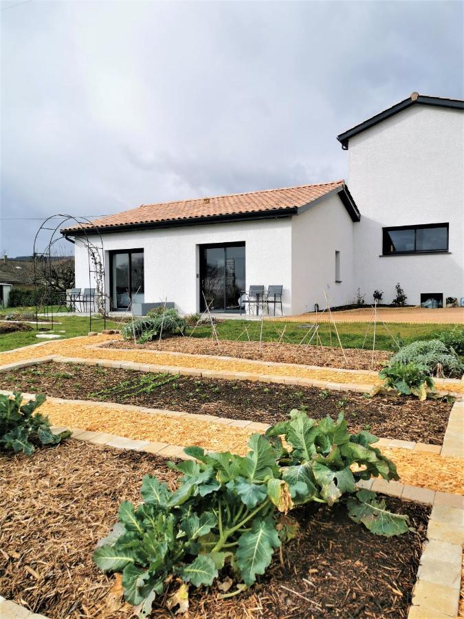 Bed and Breakfast Au Jardin Des Deux Roches Prissé Exterior foto